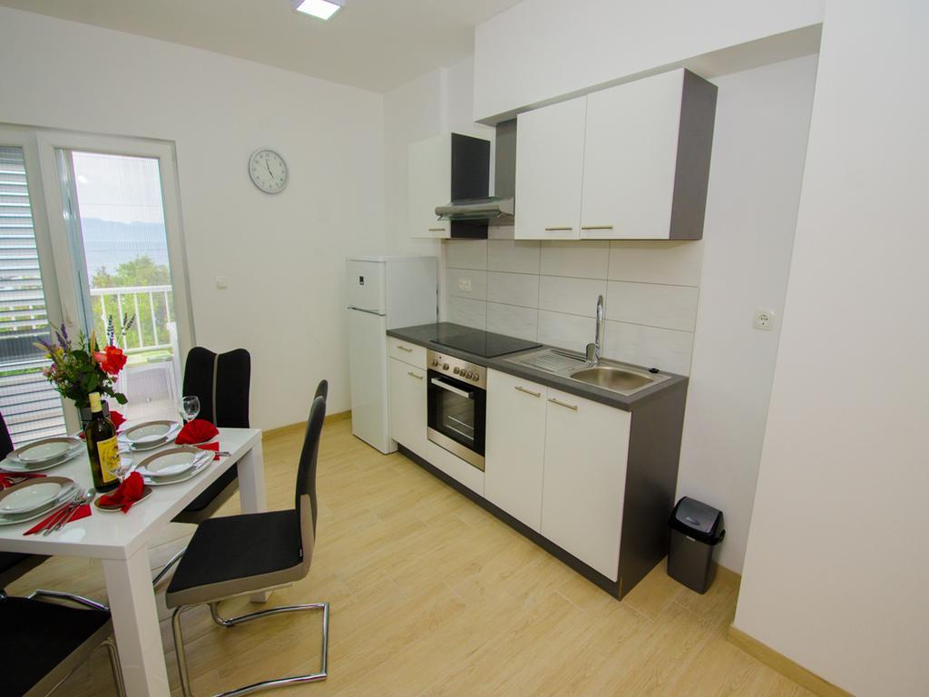 Apartments Vesela Janjina Exterior photo